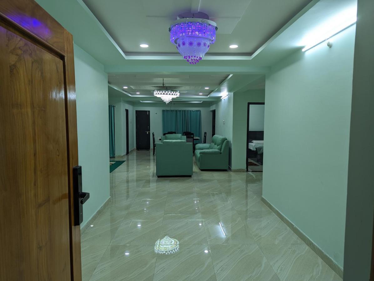 Апартаменты Ramya Grand Вишакхапатнам Экстерьер фото