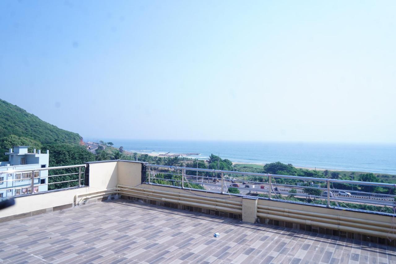 Апартаменты Ramya Grand Вишакхапатнам Экстерьер фото